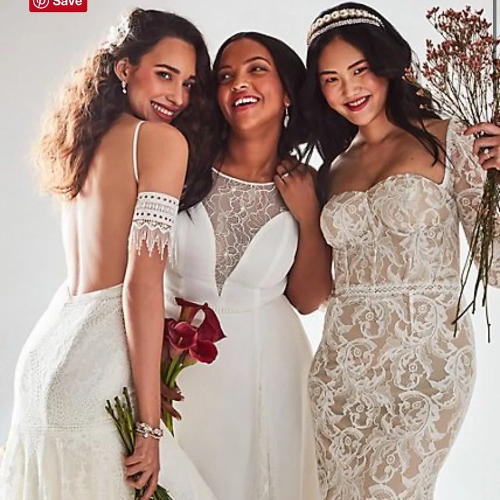 David’s Bridal Wedding dress - Picture 3 of 6